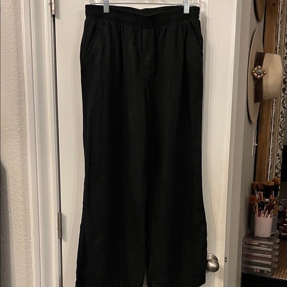 Briggs New York women’s  Classic Black Linen Pants . - Picture 1 of 3